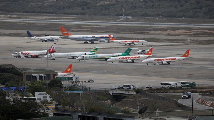 Las aerolíneas nacionales Laser y Avior anunciaron el pronto reinicio de sus operaciones comerciales. Esto ocurre luego del anuncio del INAC sobre la apertura de vuelos hacia República Dominicana, México, Irán y Turquía.