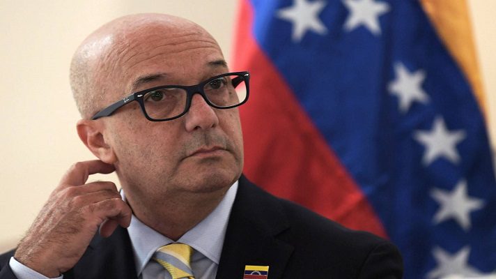 Iván Simonovis, comisionado especial de Seguridad e Inteligencia de Venezuela, anunció que el Gobierno de los Estados Unidos ha logrado desmantelar 5 de las 8 rutas del régimen para el narcotráfico. Aseguró que 