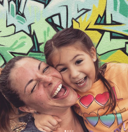Jalymar Salomón y su hija Alana. Foto: Instagram