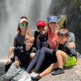 La familia estuvo con su hermana mayor, Oriana, de vacaciones. Foto Instagram