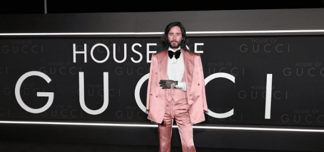 Jared Leto protagoniza la película que los herederos de Gucci cuestionan. Foto AFP